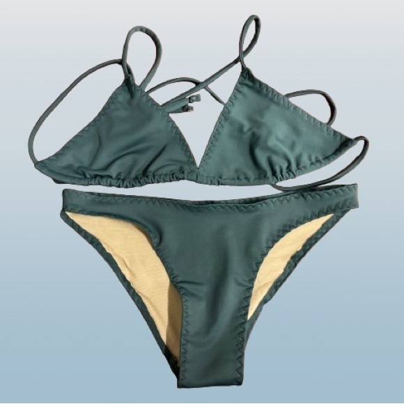 Beautiful Cheeky Bikini - Picture 1 of 2